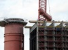 Das Einheben der 30 Tonnen schweren Kesselmodule